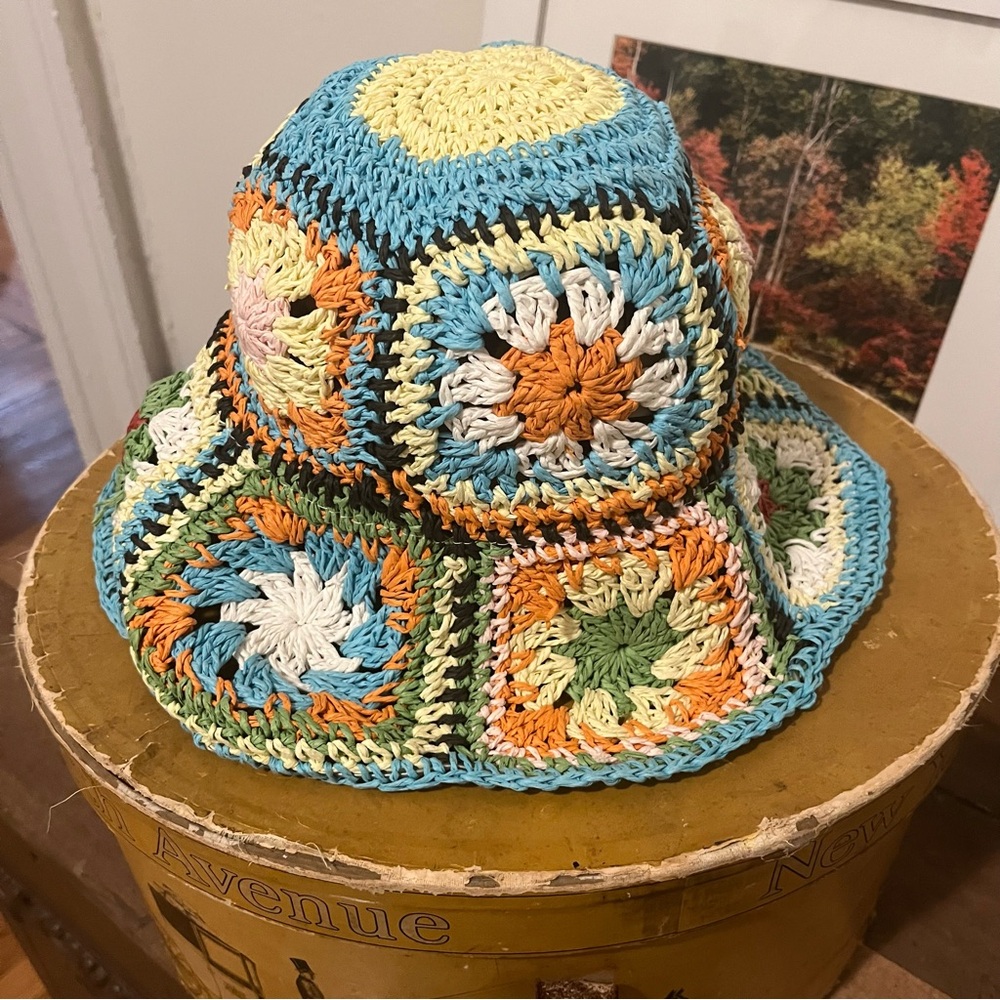 I Cieli Rossi Crochet Bucket Hat Granny Square Paper Straw Italy Boho
